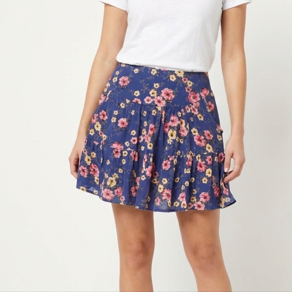 American Eagle Floral Ruffle Tiered Mini Skirt with Pockets - Blue/Pink - XS